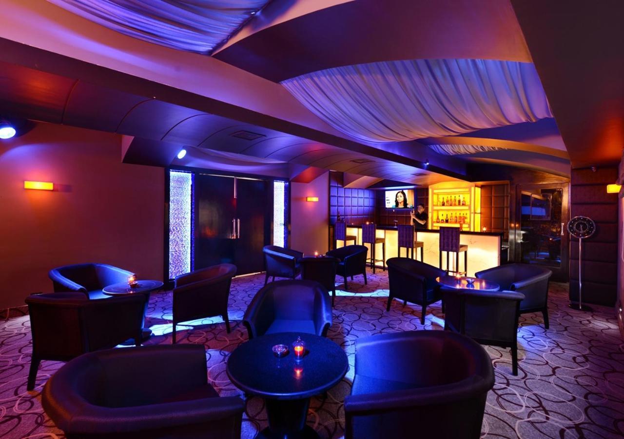 M B Greens Clarks Inn Moradabad Bagian luar foto